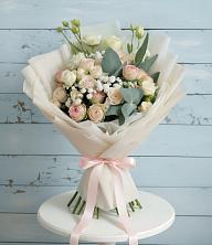Букет цветов из:  Розы и Лизиантусы в Щелкино