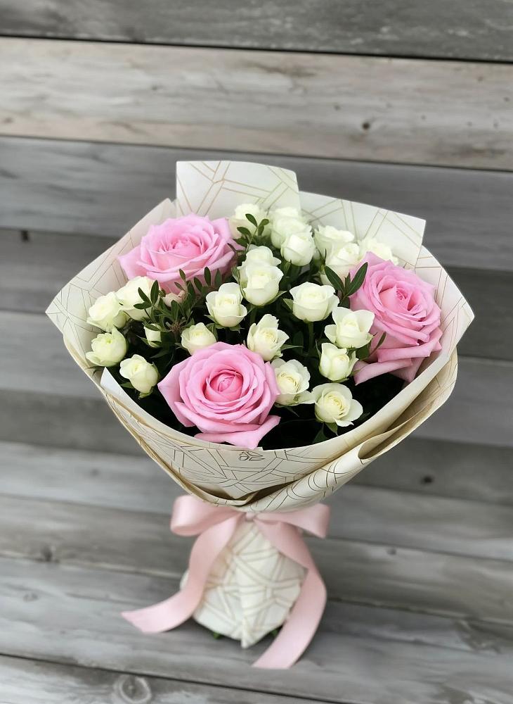 Букет цветов из: Розы в Щелкино