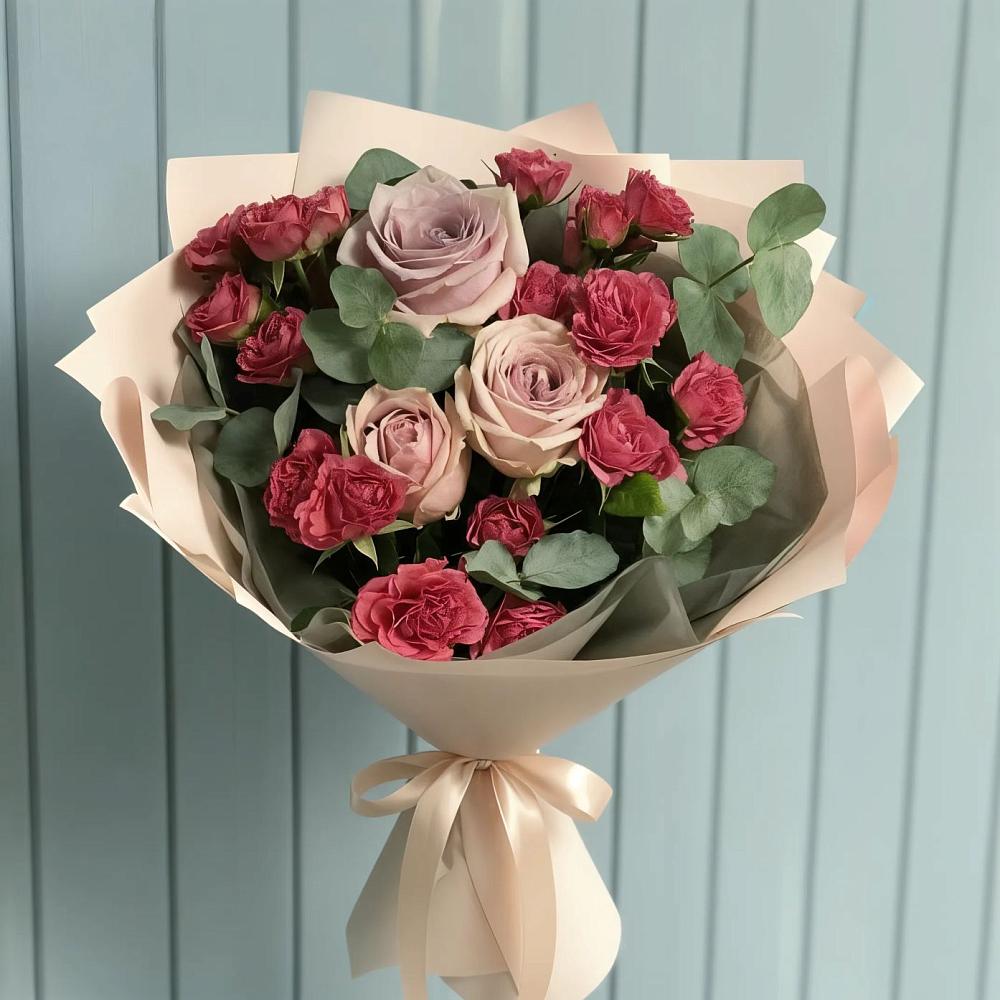 Букет цветов из: Гвоздики и Розы в Щелкино