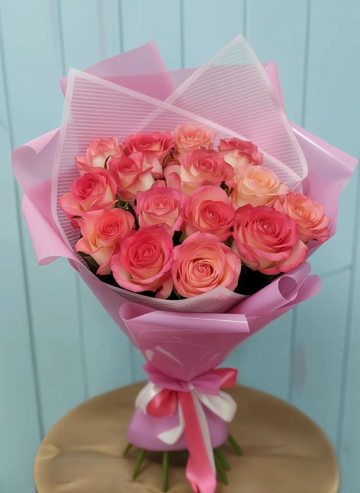Букет 15 Розовых роз Равель в Щелкино