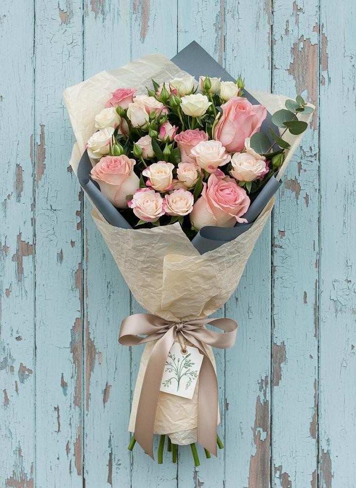 Букет цветов из: Розы в Щелкино