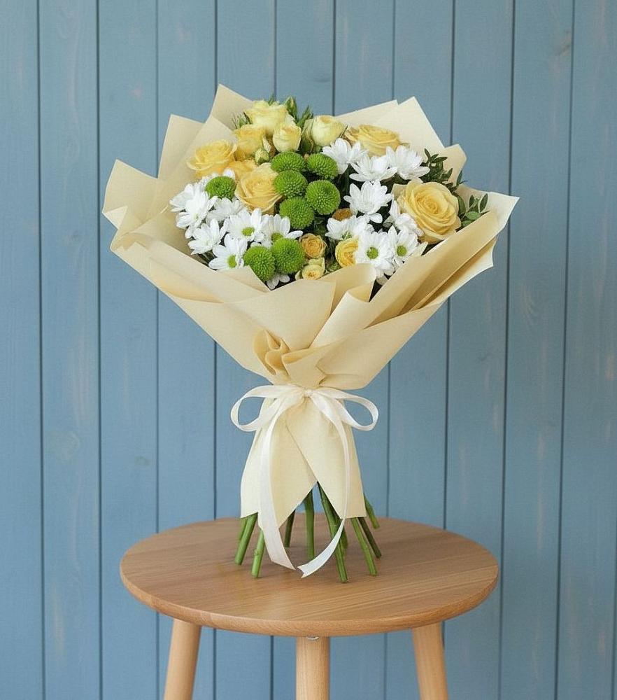 Букет цветов из: Хризантемы и Розы в Щелкино