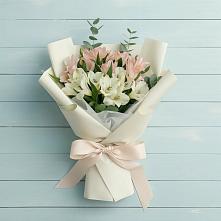 Букет цветов из:  Альстромерии в Щелкино