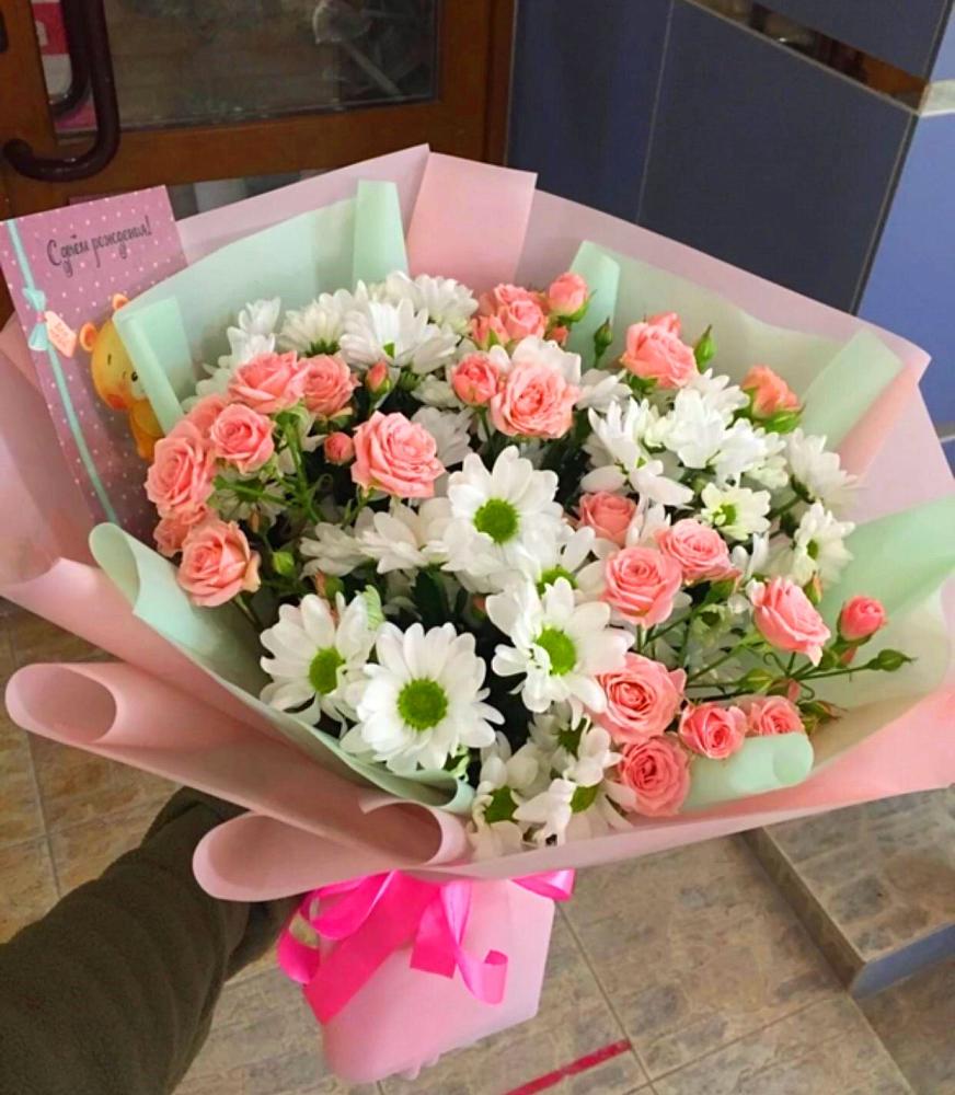 Букет цветов из: Розы и Хризантемы в Щелкино