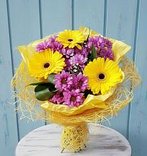 Букет цветов из:  Хризантемы и Герберы #REPLACE_PRED# Щелкино
