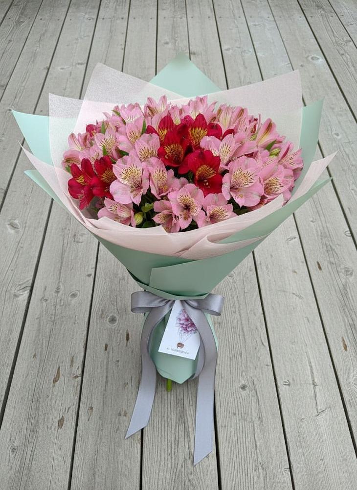 Букет цветов из: Альстромерии в Щелкино