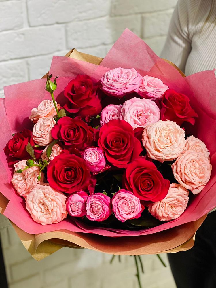 Букет цветов из: Розы в Щелкино