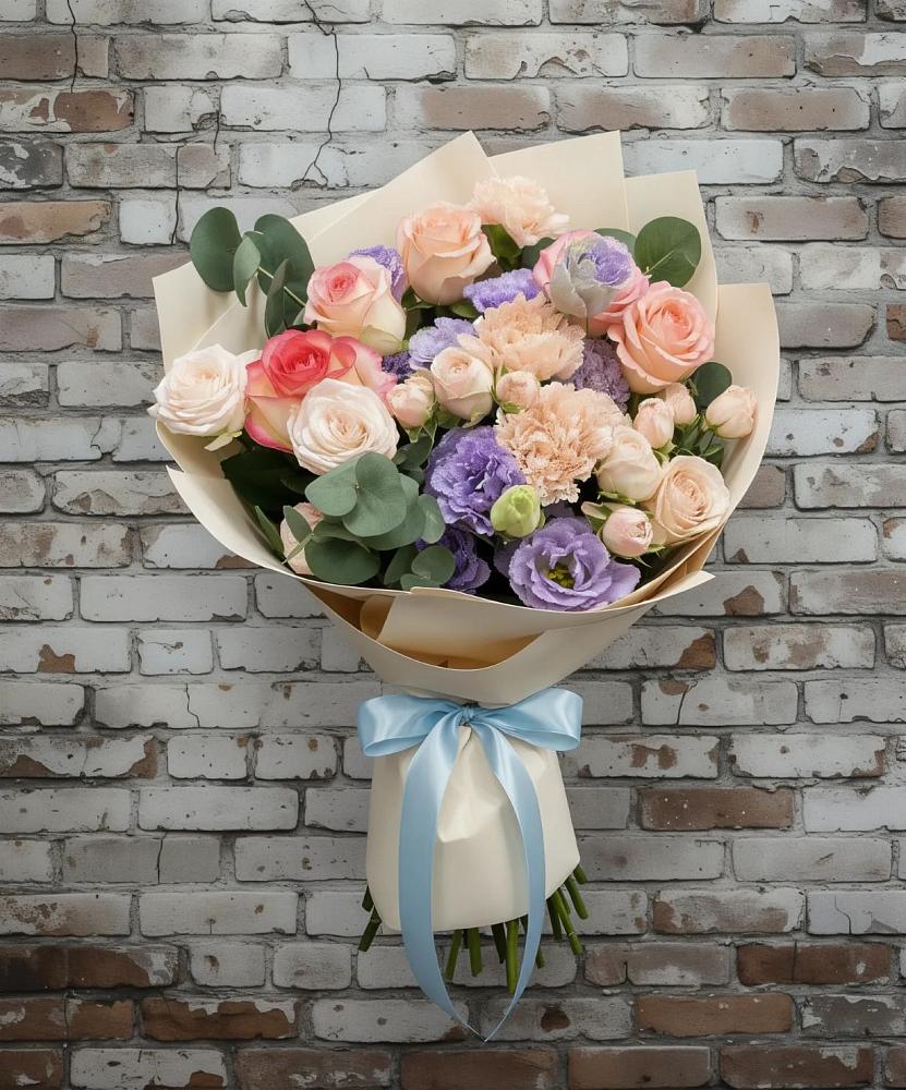 Букет цветов из: Розы, Лизиантусы и Гвоздики в Щелкино