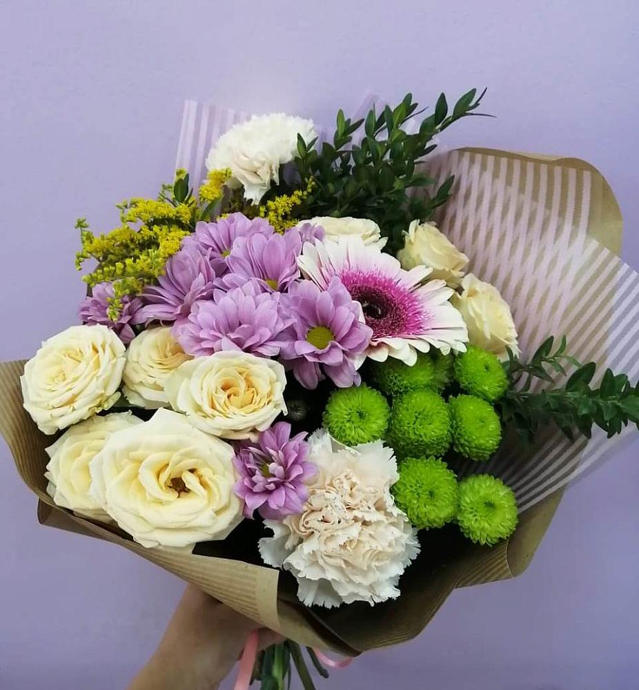 Букет цветов из: Хризантемы, Розы, Гвоздики и Герберы в Щелкино