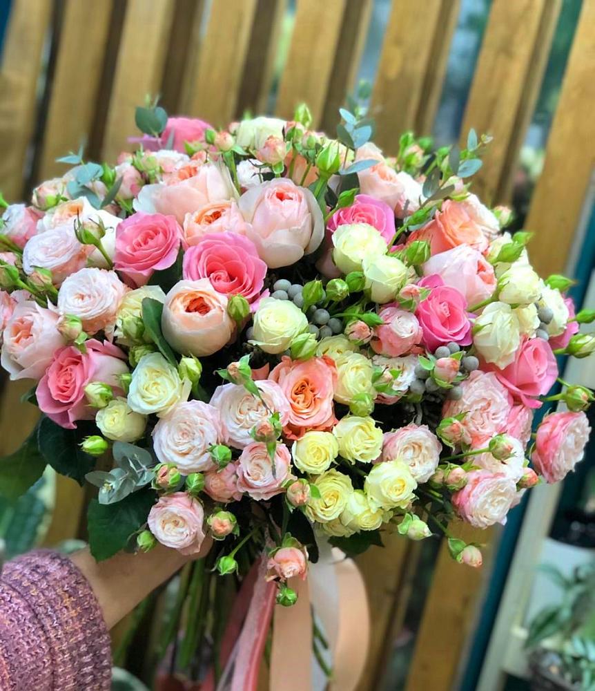 Букет цветов из: Розы в Щелкино