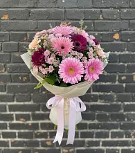 Букет цветов из:  Герберы и Хризантемы в Щелкино