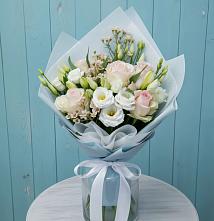 Букет цветов из:  Розы и Лизиантусы в Щелкино