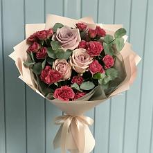 Букет цветов из:  Гвоздики и Розы в Щелкино